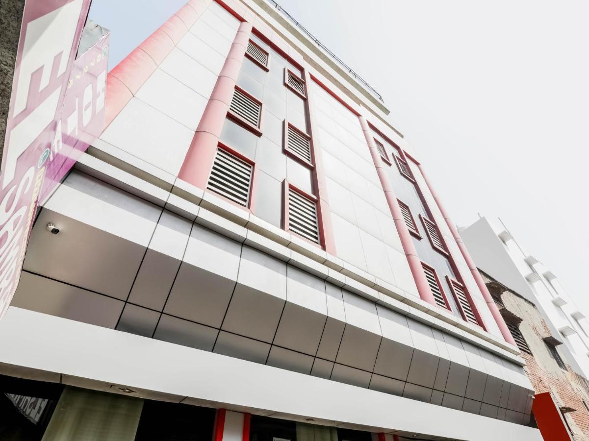 Oyo 79765 Hotel Samrat Lucknow Exterior photo